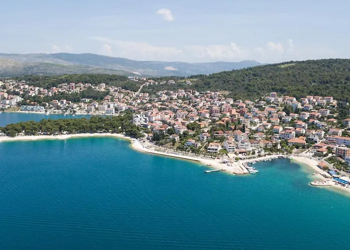 Будинок відпочинку Seaside House Okrug Gornji, Ciovo - 7513 *