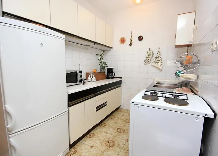 Seaside House Okrug Gornji, Ciovo - 7513 * Трогір