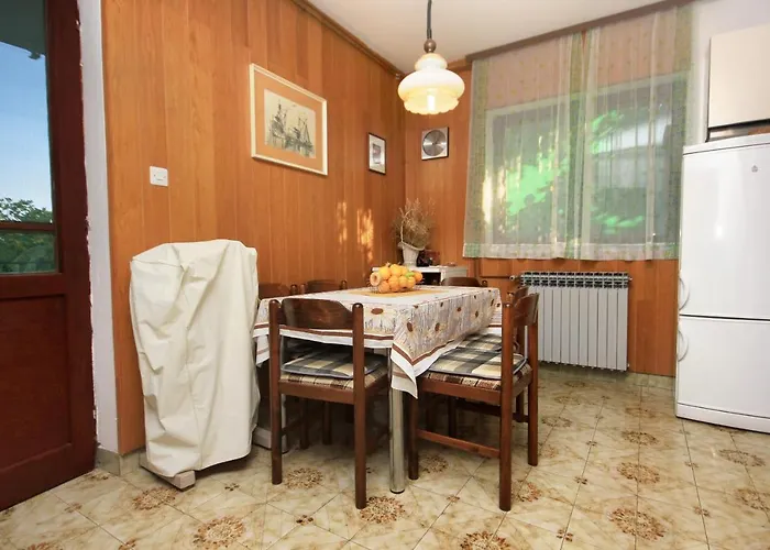 Seaside House Okrug Gornji, Ciovo - 7513 * Трогір