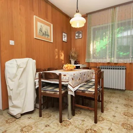 Seaside House Okrug Gornji, Ciovo - 7513 * Трогир